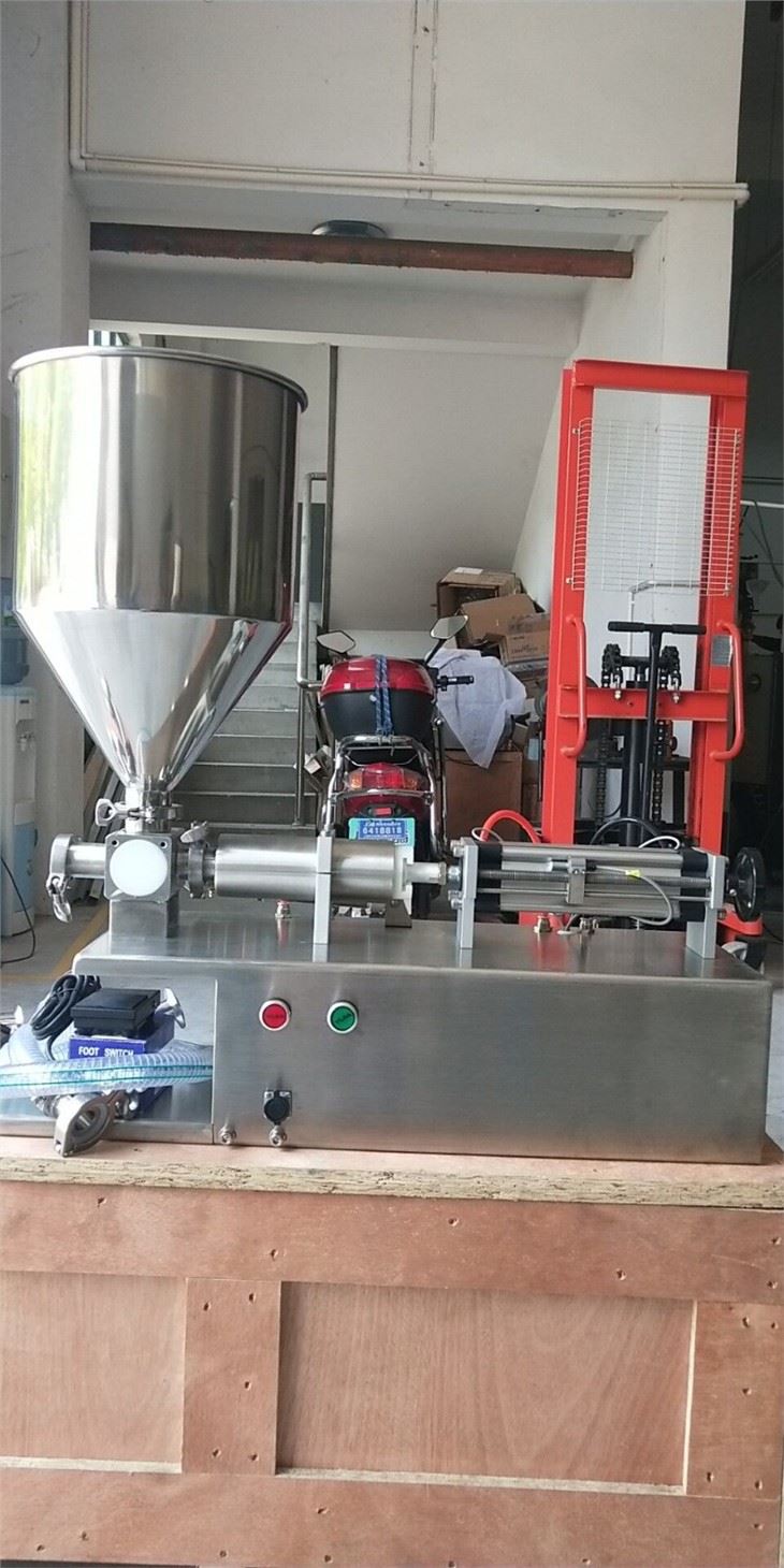 Shampoo Filling Machine